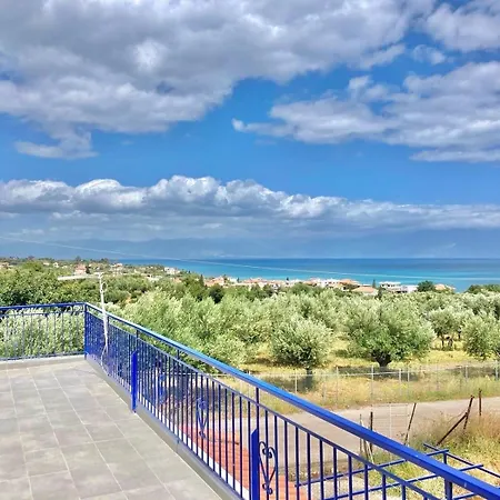 Blue Cocoon - Messinia Peloponnese- Rooftop Sea View 550 M From Next To Kalamata Koroni Costa Navarino