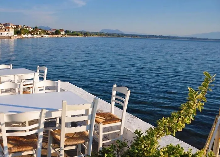 Blue Cocoon - Messinia Peloponnese- Rooftop Sea View 550 M From Next To Kalamata Koroni Costa Navarino *